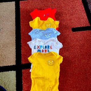 Infant 0-3 clothes carters 5 pieces
